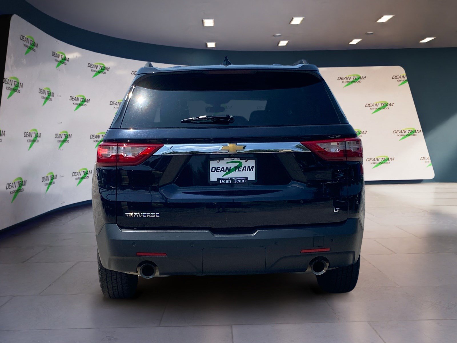 Used 2020 Chevrolet Traverse LT FWD image 7