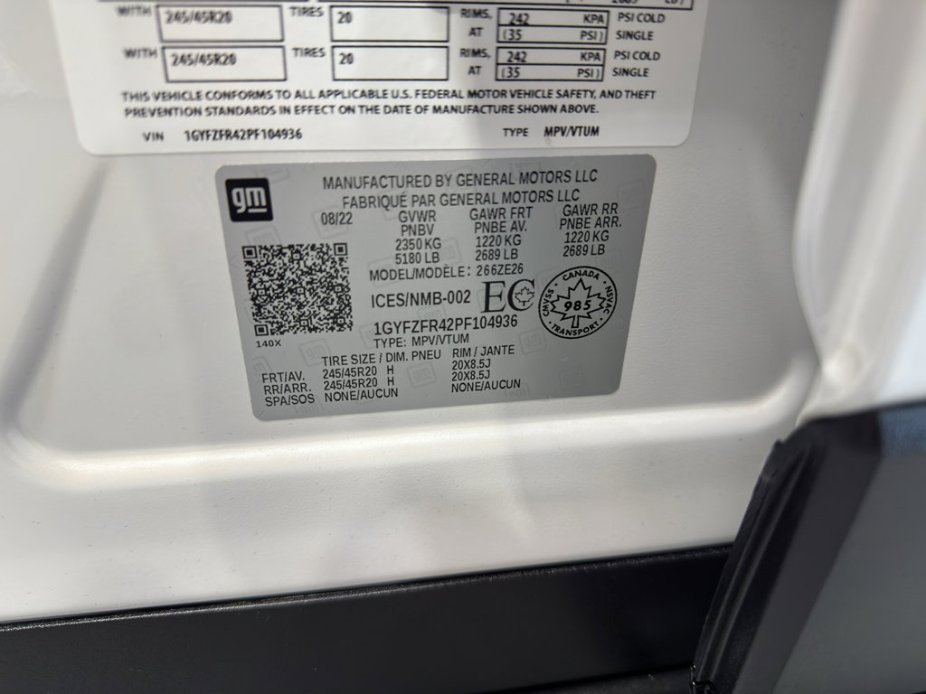 Used 2023 Cadillac XT4 Sport w/ Sun And Sound Package image 40