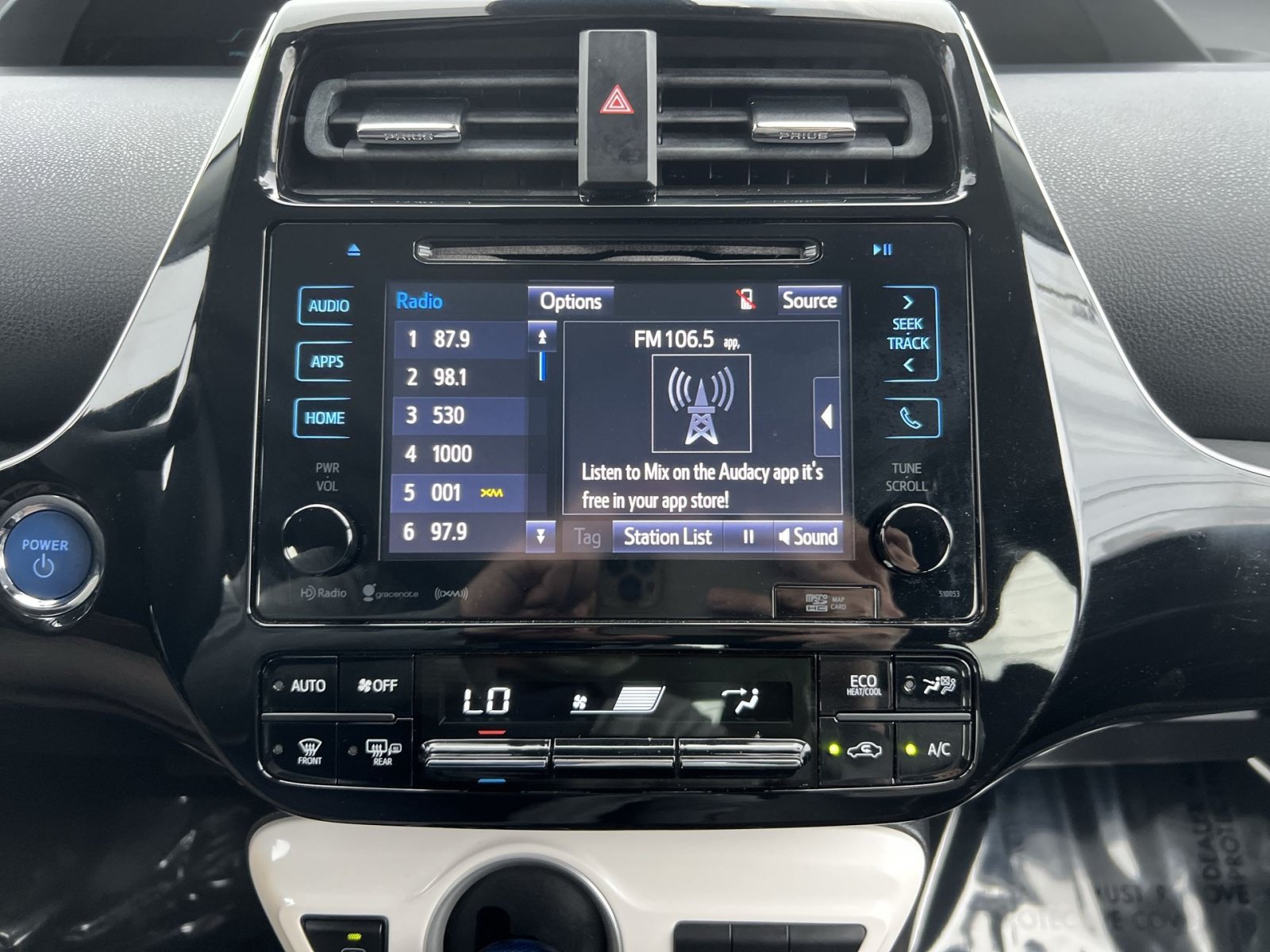Used 2017 Toyota Prius Prime Plus FWD image 17