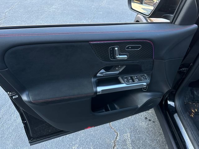 Used 2024 Mercedes-Benz GLB 250 image 13