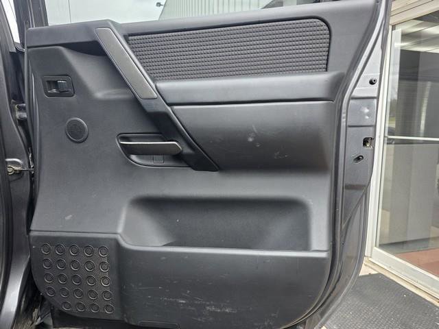 Used 2011 Nissan Titan S AWD/4WD image 19