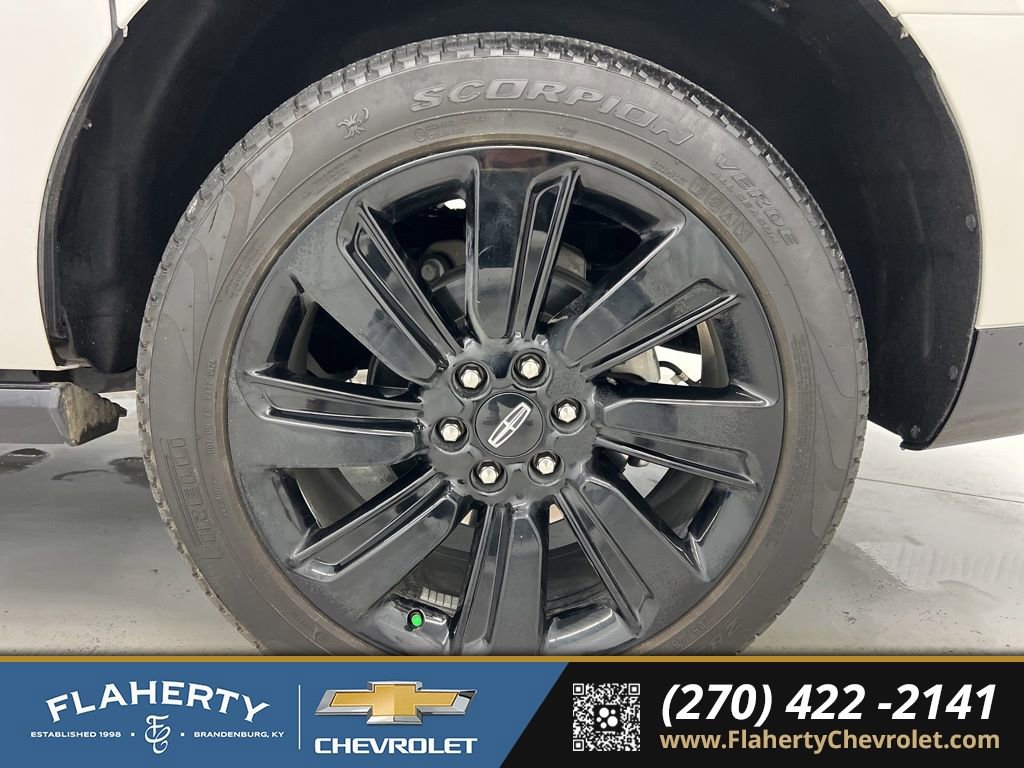 Used 2024 Lincoln Navigator L Reserve image 19