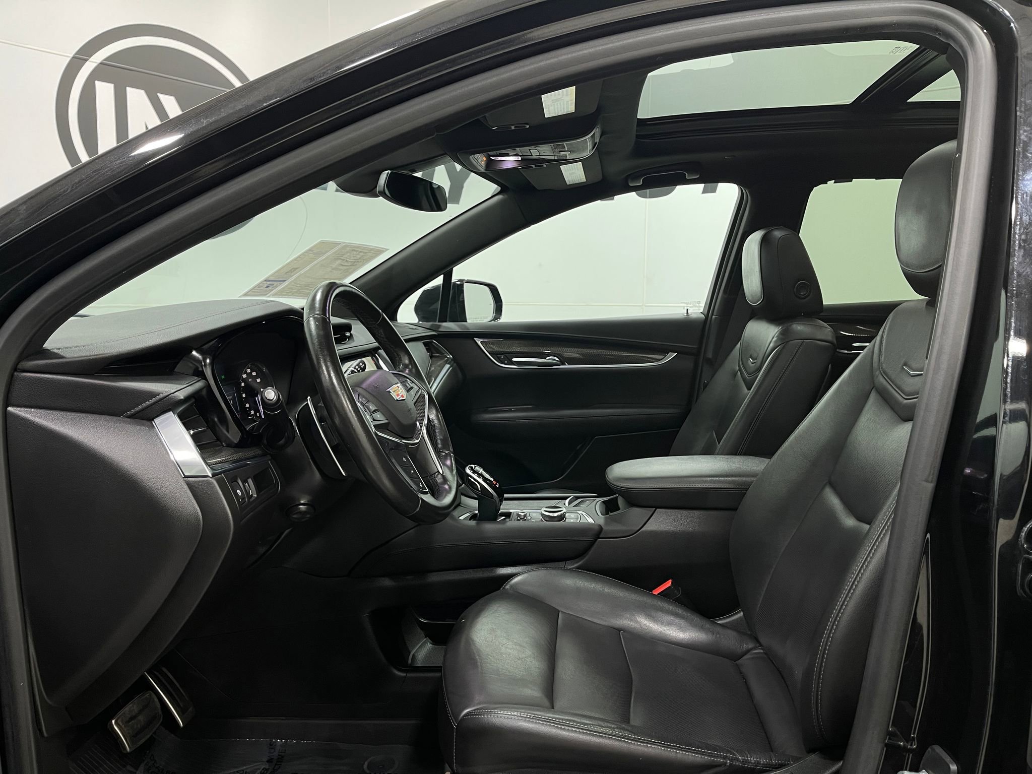 Used 2020 Cadillac XT5 Sportv w/ LPO, Floor Liner Package image 13