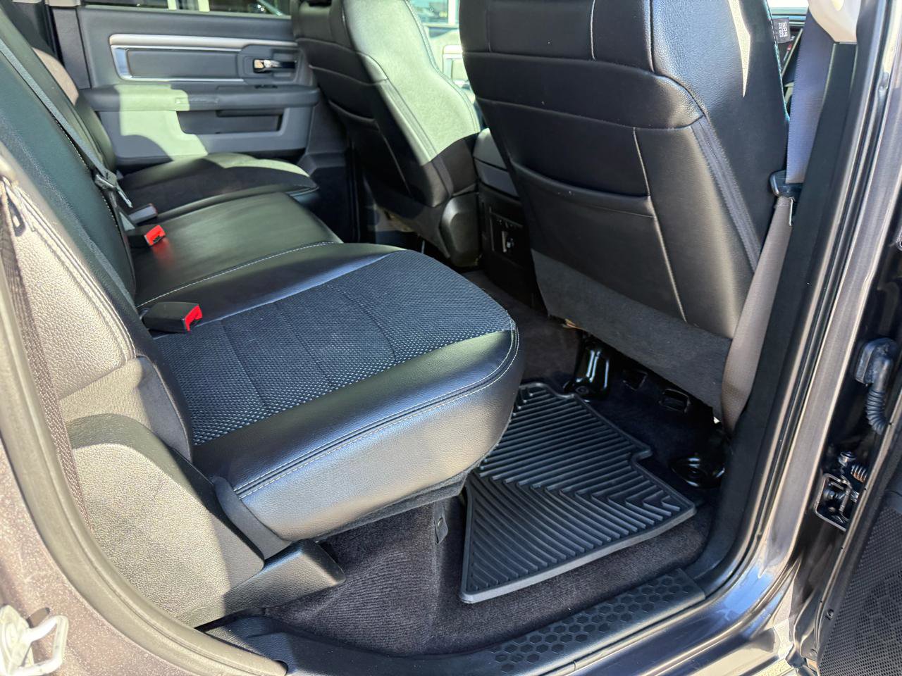 Used 2018 RAM 1500 Lone Star image 17