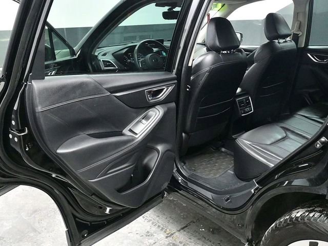 Used 2022 Subaru Forester Touring image 17