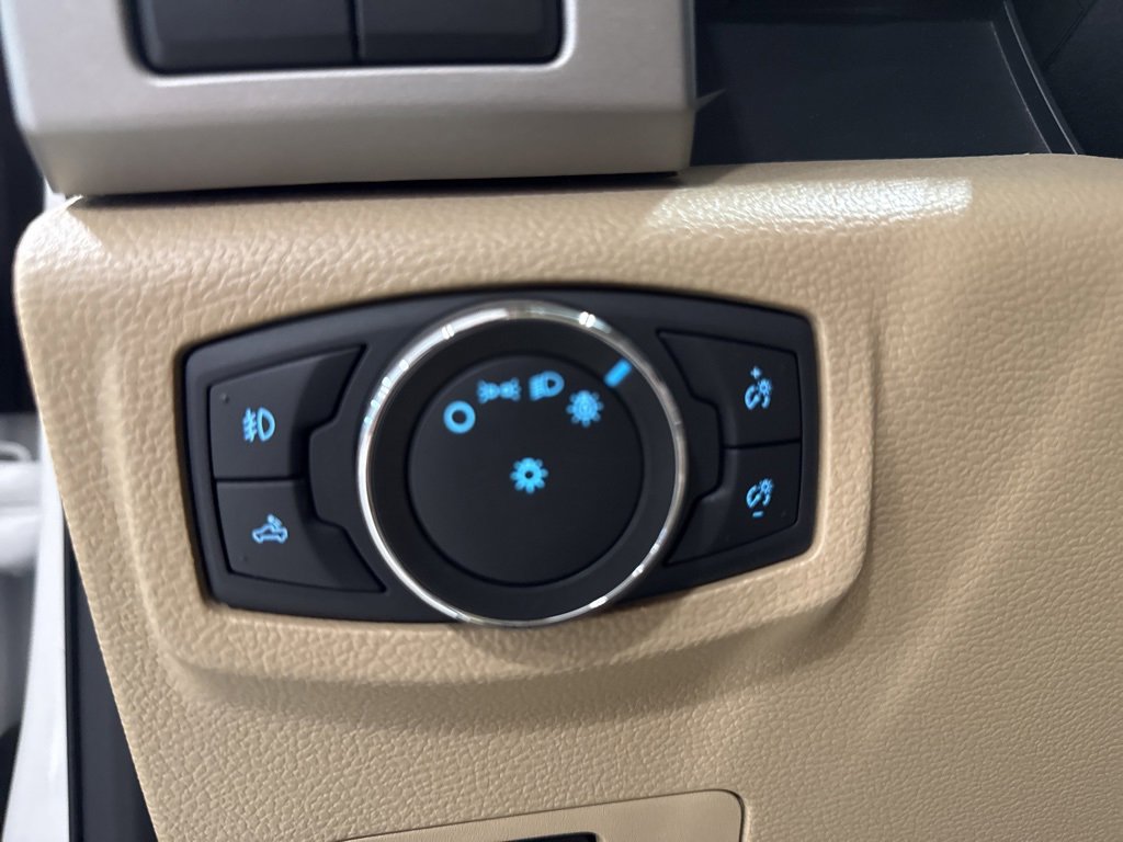 Used 2021 Ford F250 Lariat w/ FX4 Off-Road Package image 29