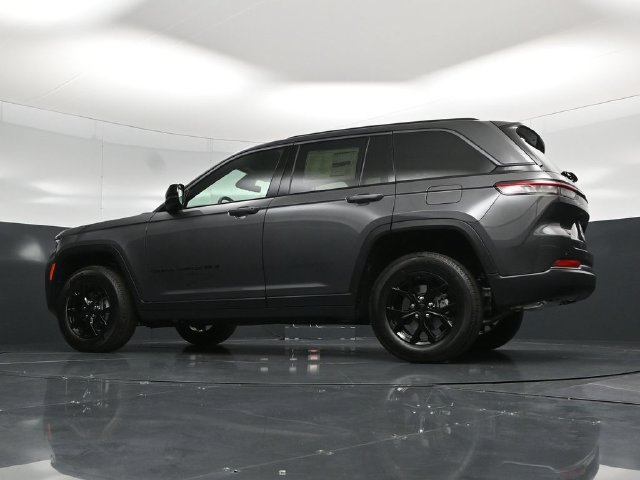 New 2026 Jeep Grand Cherokee Altitude AWD/4WD image 60