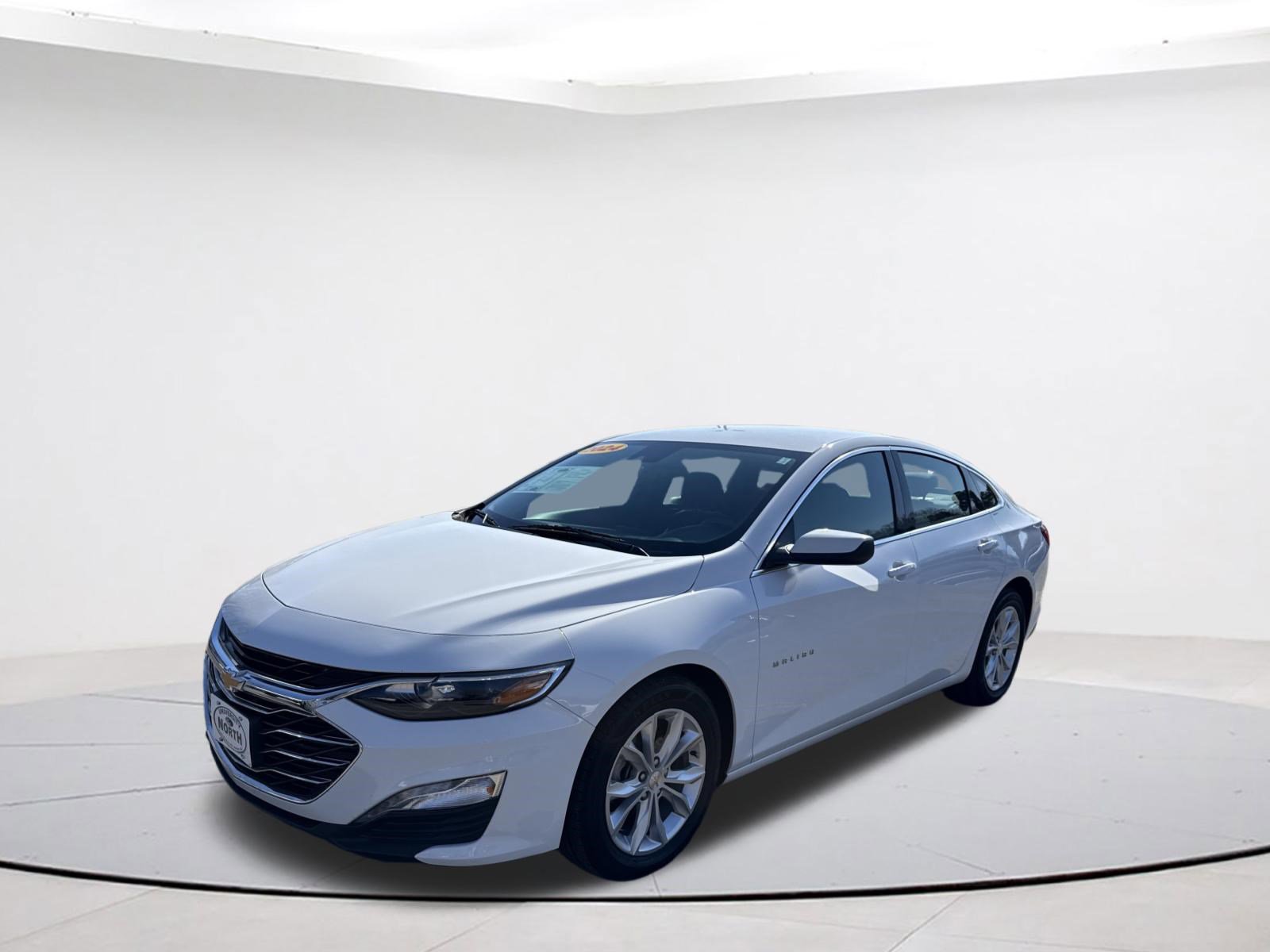 Used 2024 Chevrolet Malibu LT image 3