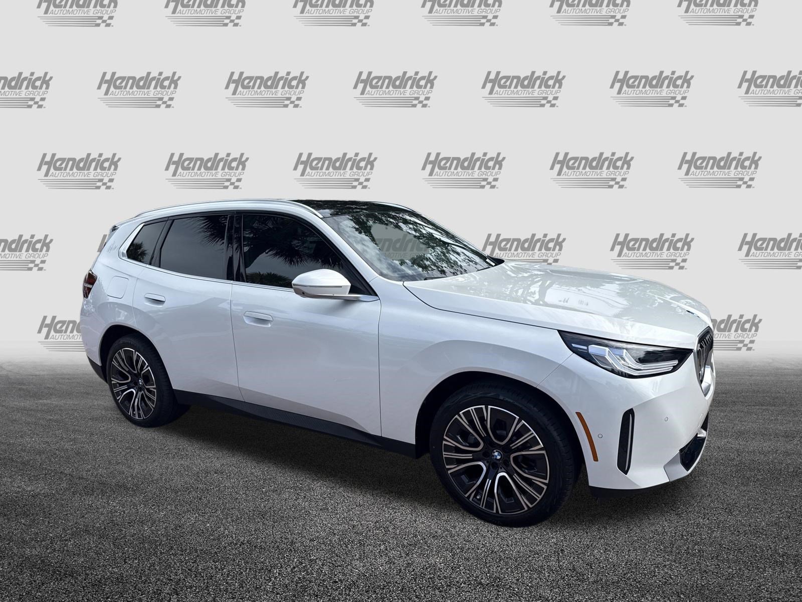 New 2026 BMW X3 xDrive30i w/ Premium Package AWD/4WD image 2