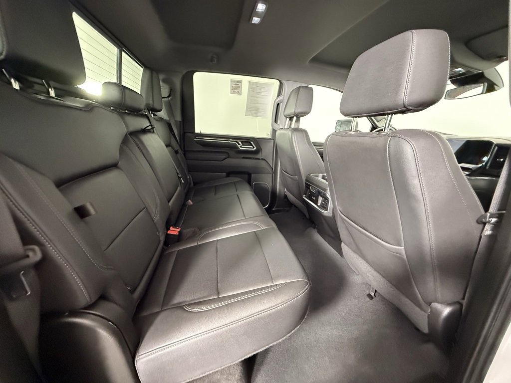 Used 2024 Chevrolet Silverado 2500 LTZ w/ LTZ Plus Package image 17