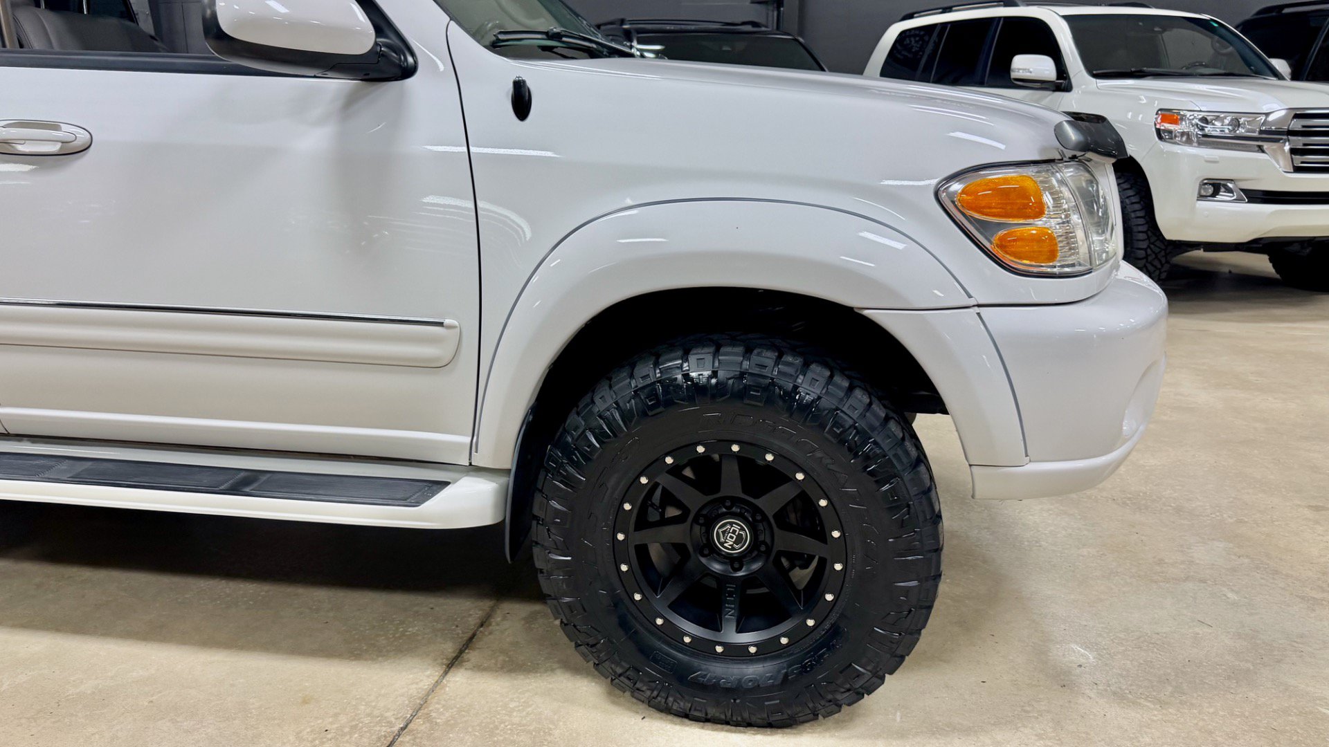 Used 2004 Toyota Sequoia Limited AWD/4WD image 19