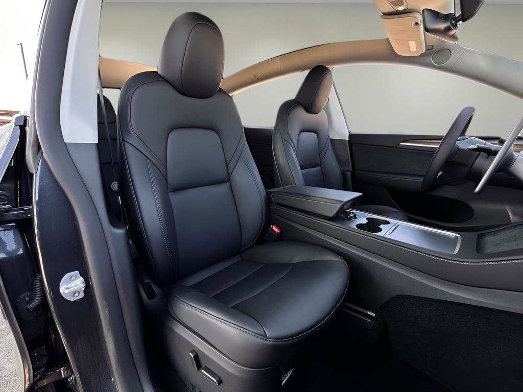 Used 2024 Tesla Model Y Performance image 19