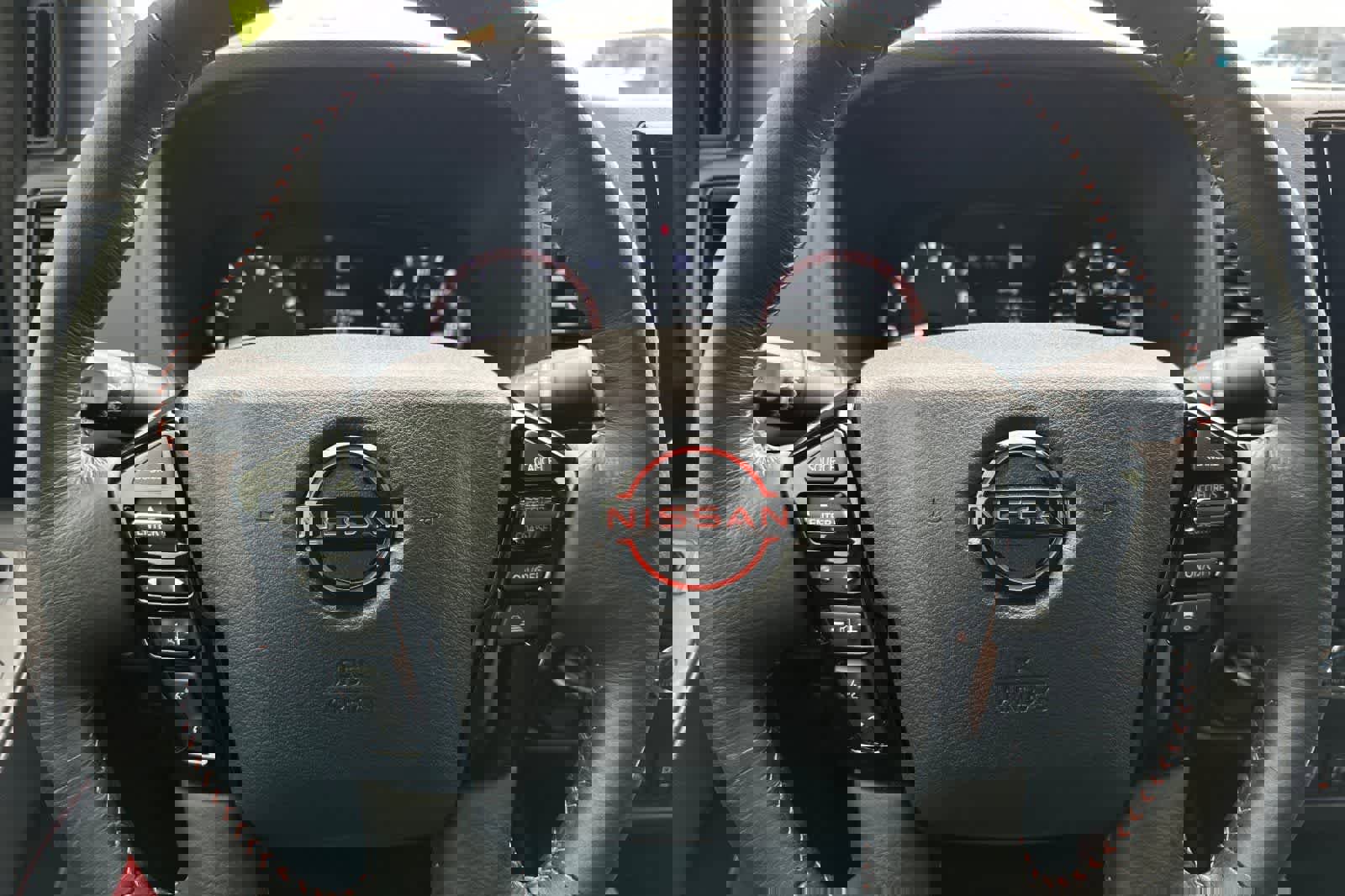 Used 2023 Nissan Frontier PRO-4X w/ Pro-4X Premium Package image 24