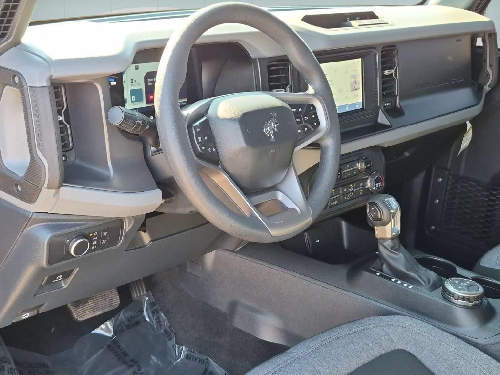 Used 2022 Ford Bronco 2-Door AWD/4WD image 11