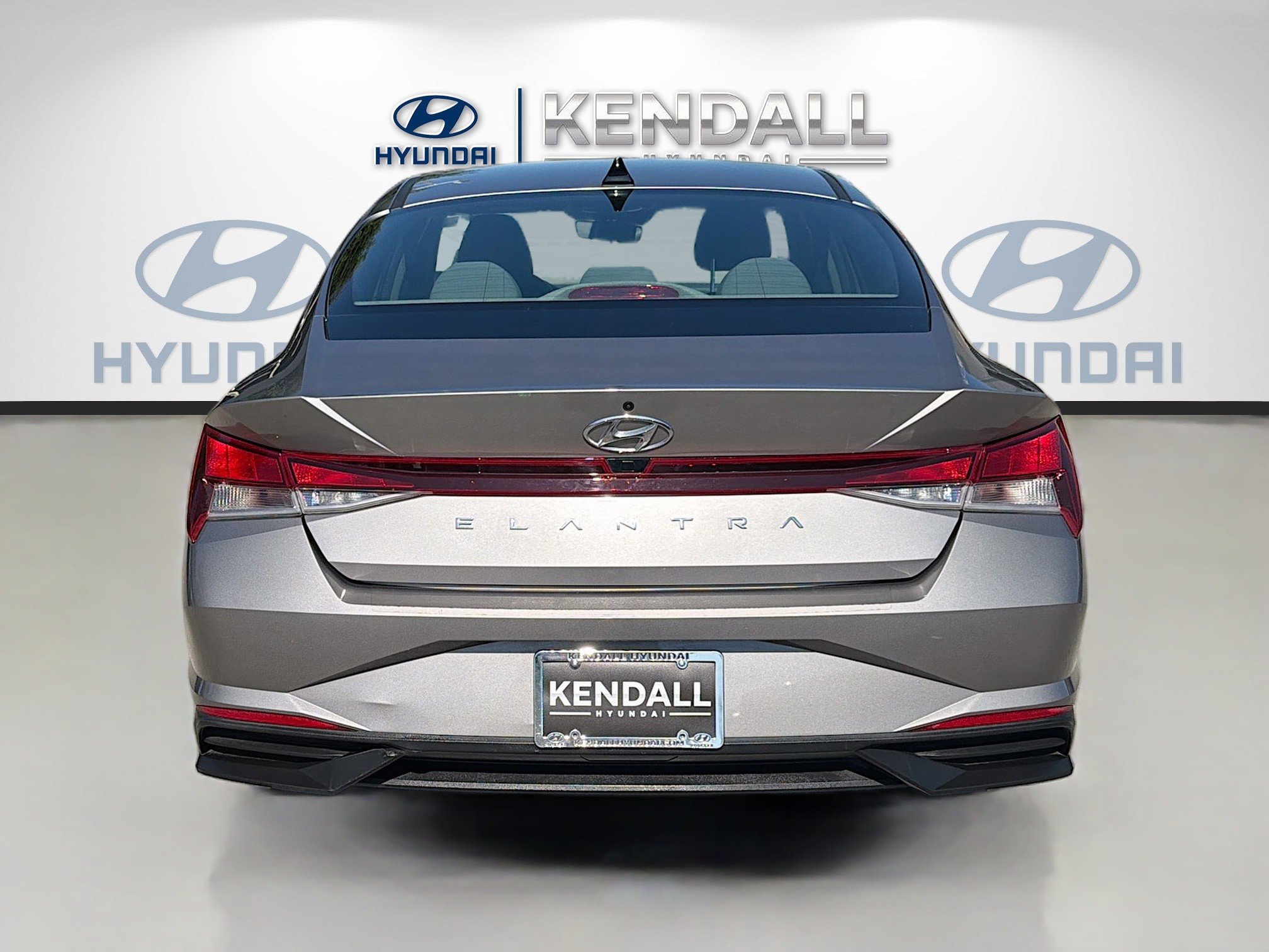 Used 2023 Hyundai Elantra SEL w/ Convenience Package image 5