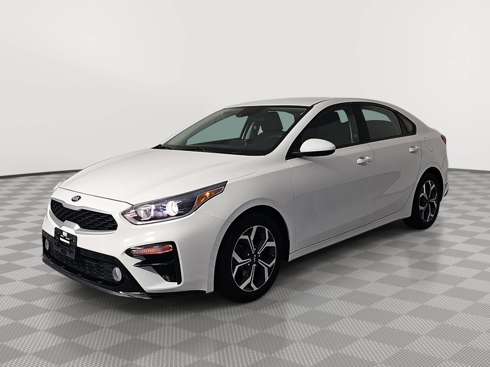 Used 2019 Kia Forte LXS FWD image 4
