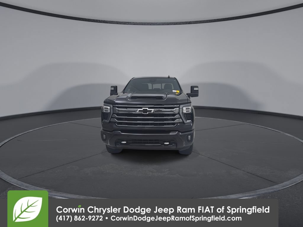 Used 2024 Chevrolet Silverado 3500 High Country w/ High Country Premium Package AWD/4WD image 5