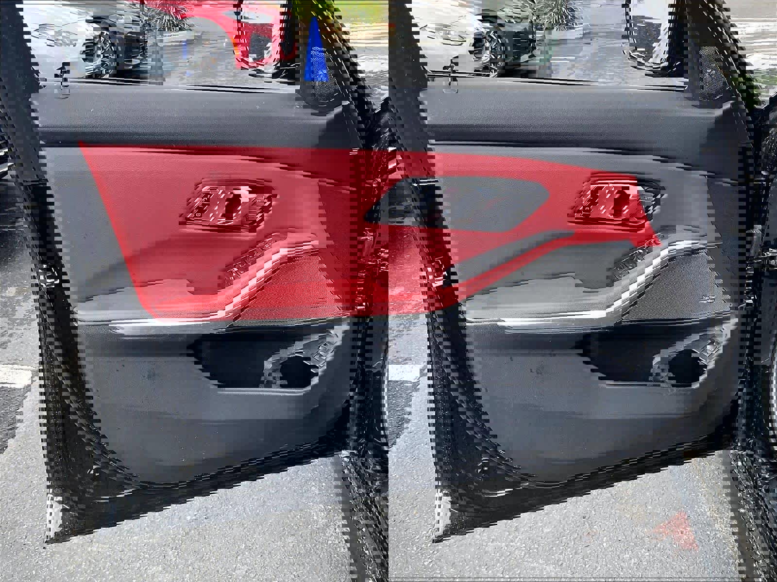 Used 2023 BMW 330i Sedan w/ M Sport Package RWD image 23