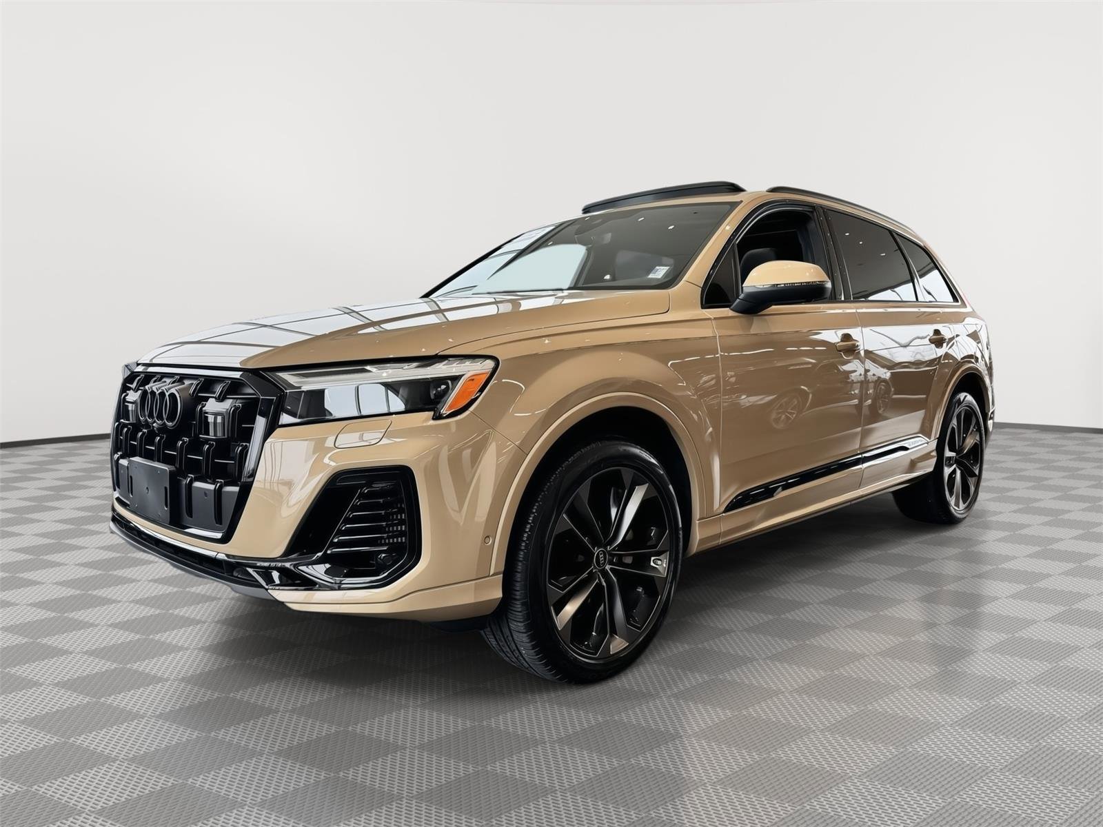 Certified 2025 Audi Q7 3.0T Premium Plus AWD/4WD image 1