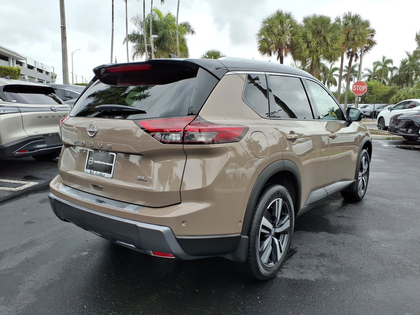 Certified 2024 Nissan Rogue SL w/ SL Premium Package image 7