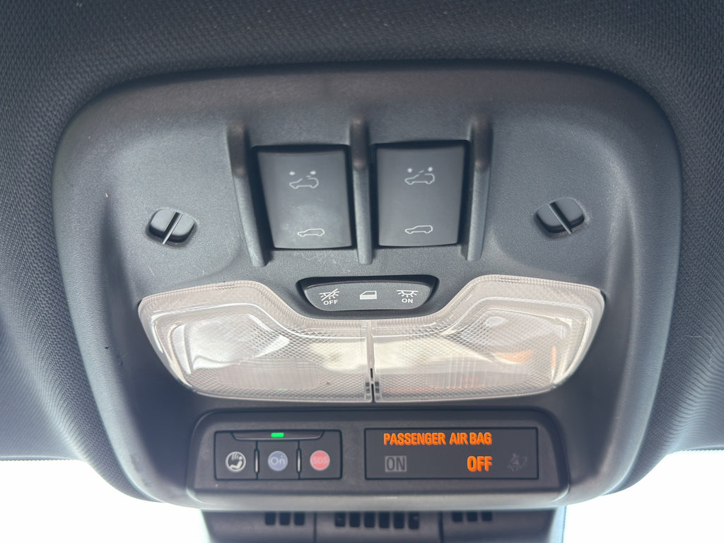 Used 2023 GMC Canyon AT4 AWD/4WD image 16