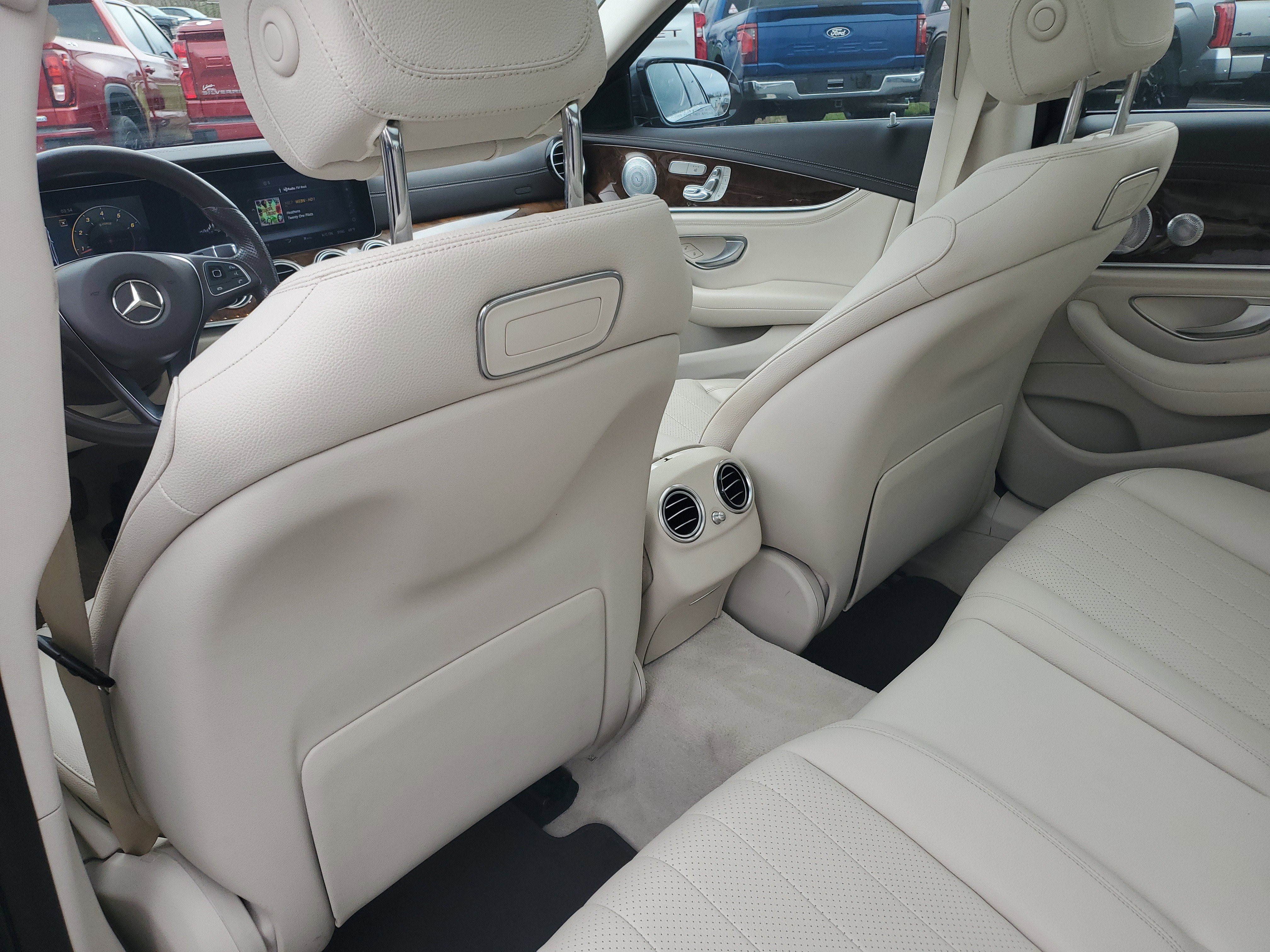 Used 2018 Mercedes-Benz E 300 4MATIC image 13