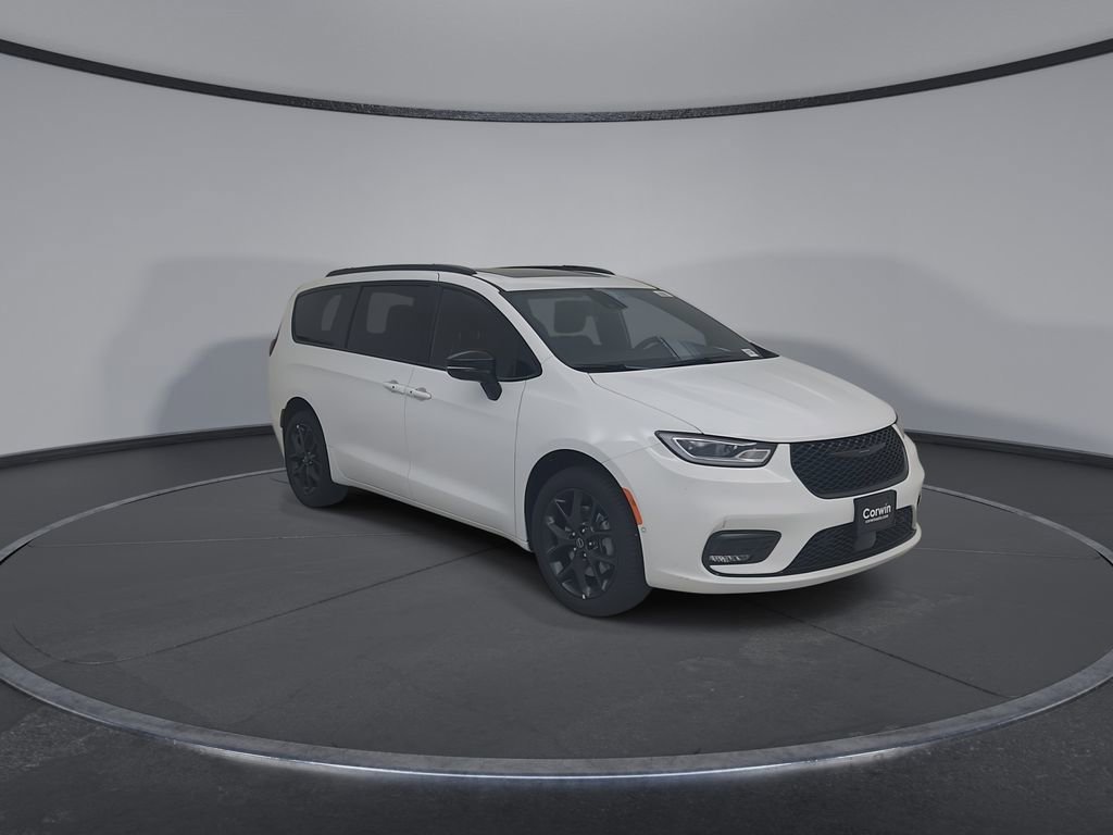 New 2026 Chrysler Pacifica Limited AWD/4WD image 3