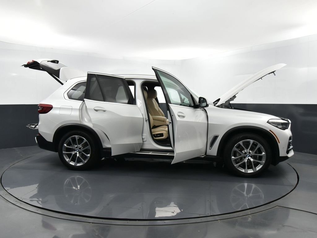 Used 2022 BMW X5 sDrive40i w/ Premium Package RWD image 42