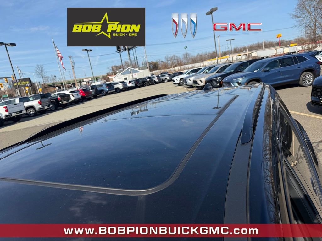New 2026 Buick Enclave Sport Touring w/ Power Package image 8