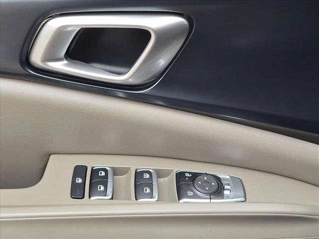 Used 2026 Kia Carnival LX FWD image 27