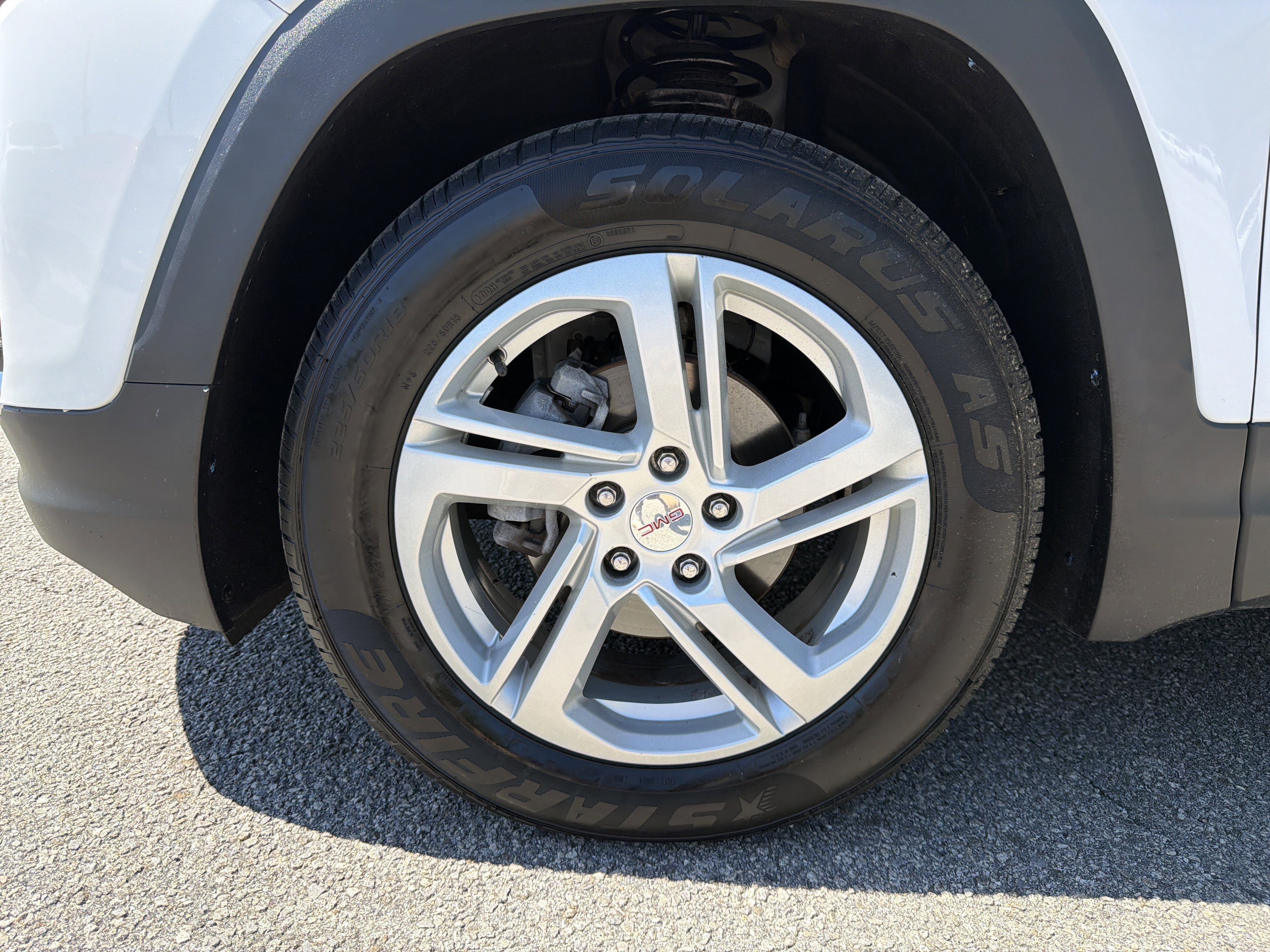 Used 2020 GMC Terrain SLE w/ Driver Convenience Package image 13