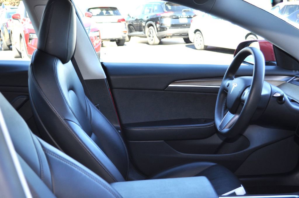 Used 2022 Tesla Model 3 Performance image 5