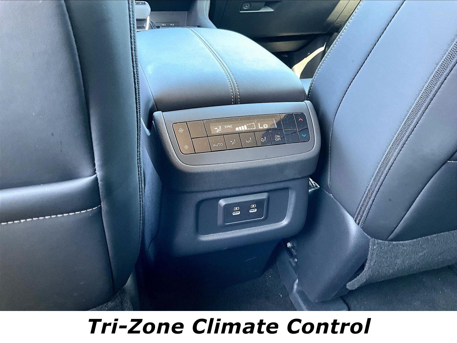 Certified 2026 Nissan Pathfinder SL AWD/4WD image 10