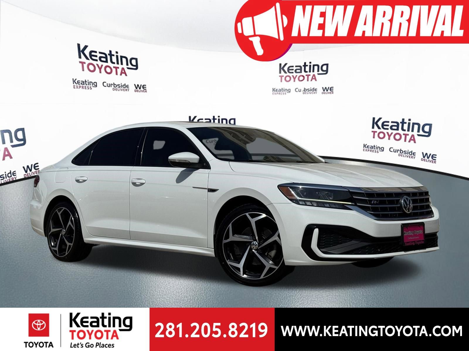 Used 2022 Volkswagen Passat 2.0T R-Line image 1