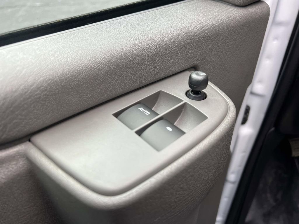 New 2025 Chevrolet Express 2500 w/ Driver Convenience Package image 15
