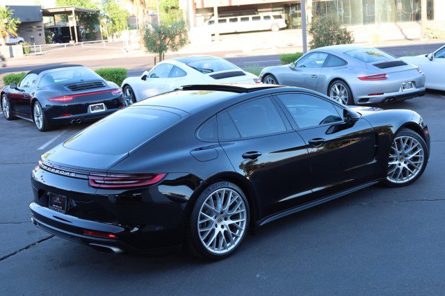 Used 2017 Porsche Panamera image 18