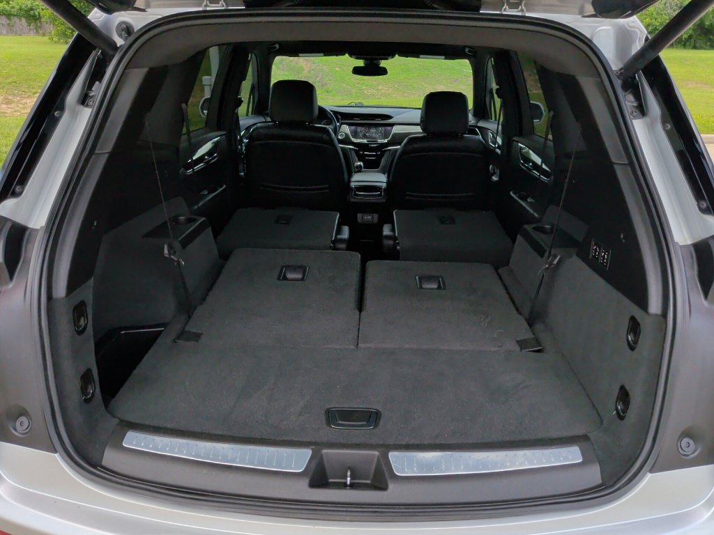 Used 2020 Cadillac XT6 Premium Luxury FWD image 40