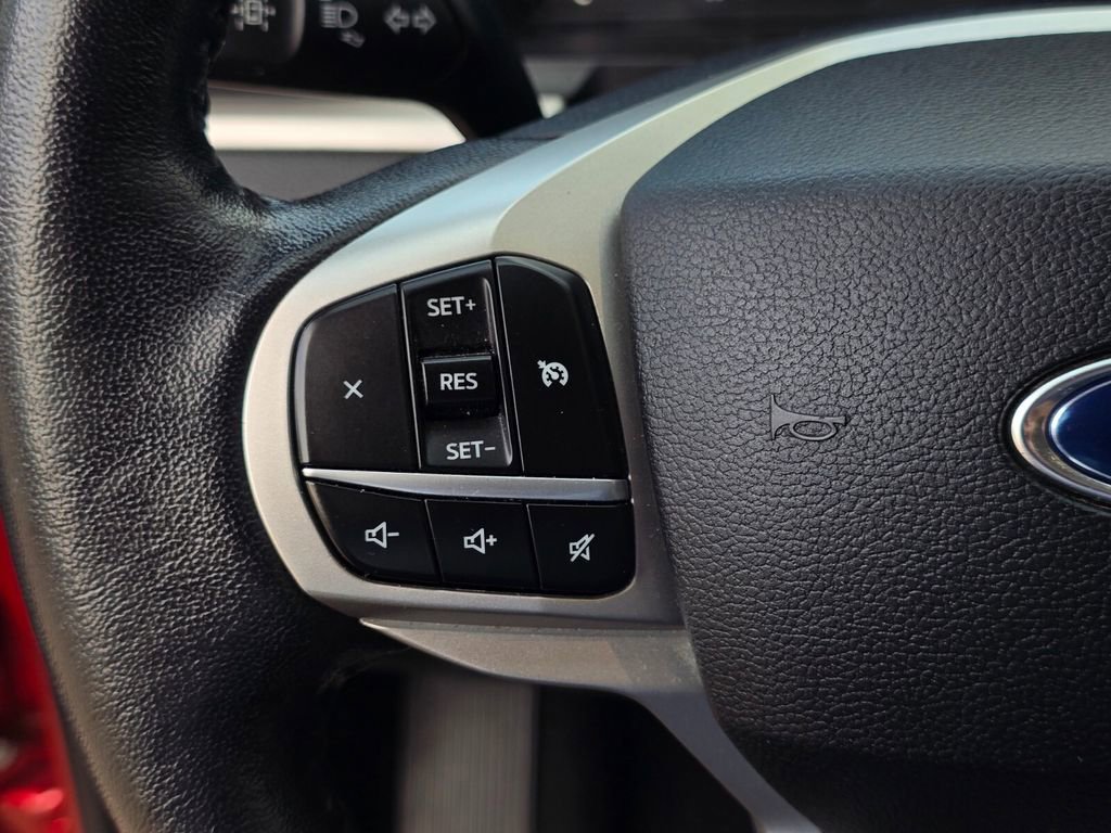 Used 2021 Ford Explorer XLT w/ Equipment Group 202A image 18