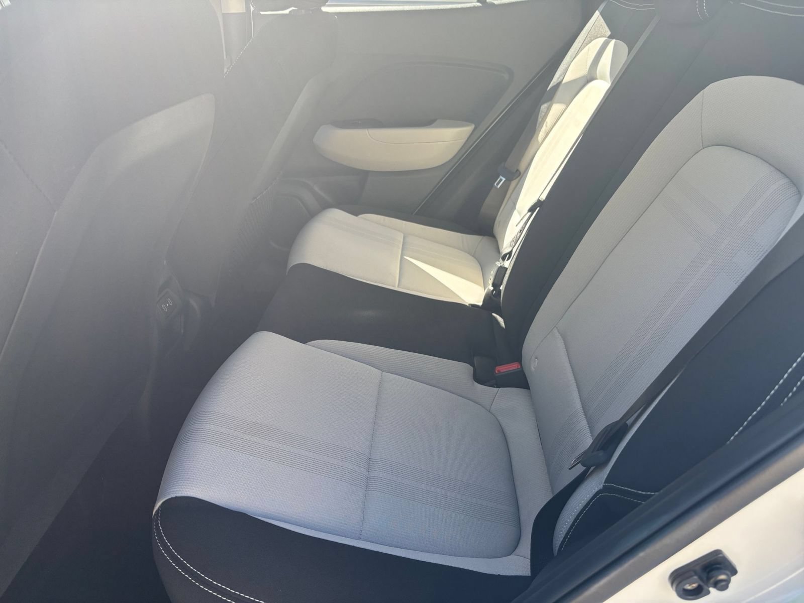 Used 2026 Hyundai Venue SEL FWD image 33