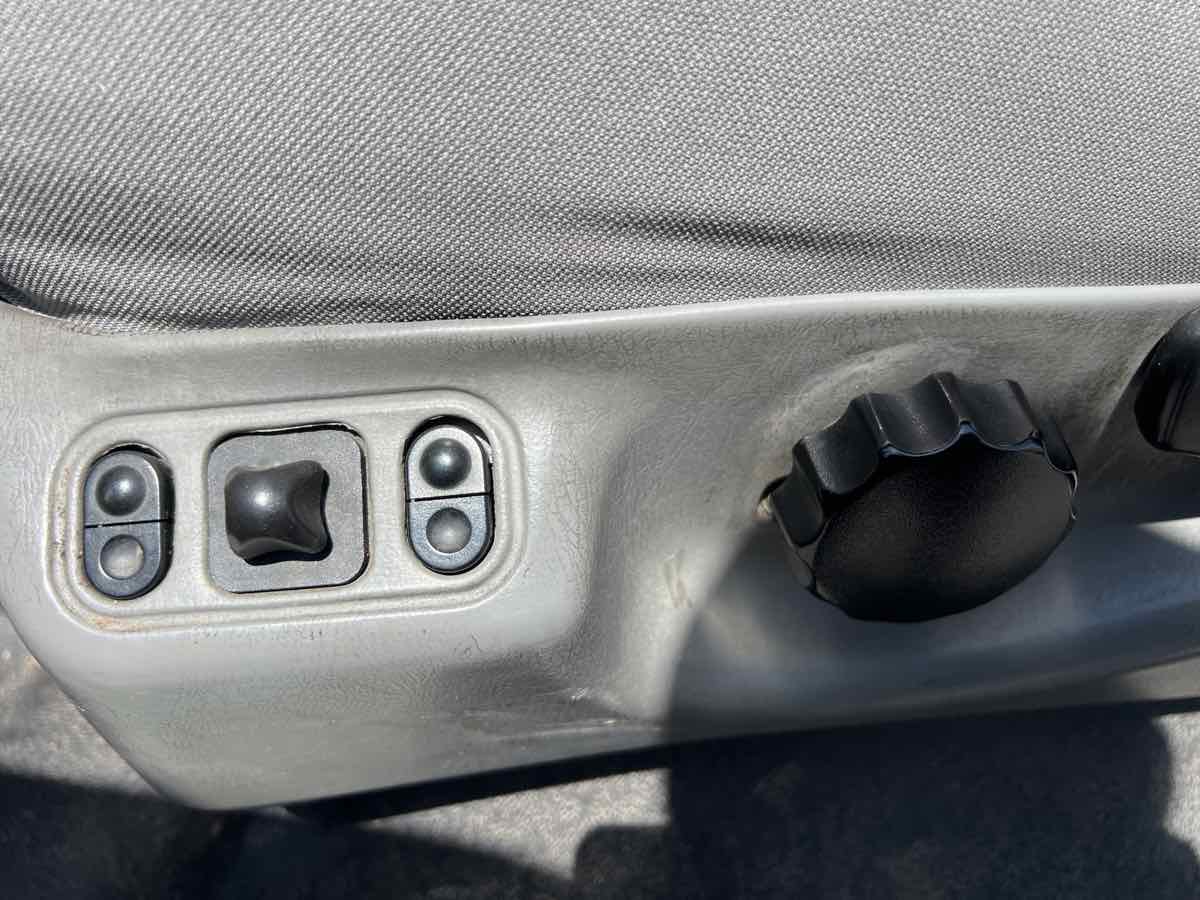 Used 2005 Ford F550 2WD Crew Cab Super Duty image 15