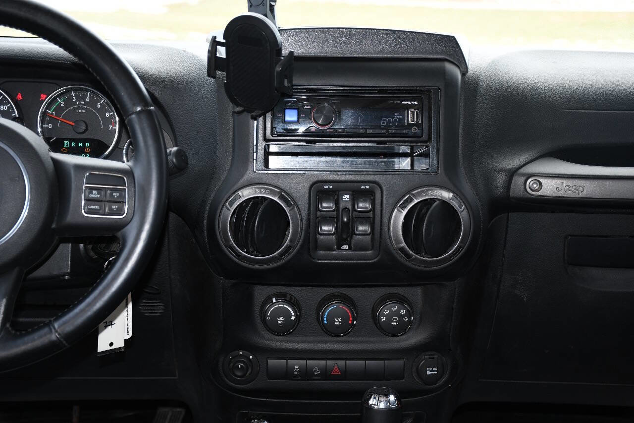 Used 2012 Jeep Wrangler Unlimited Sport image 26