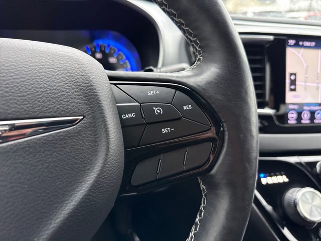 Used 2019 Chrysler Pacifica Touring-L w/ S Appearance Package image 27