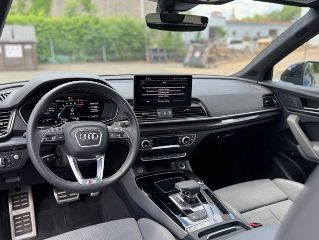 Used 2024 Audi SQ5 Prestige AWD/4WD image 31