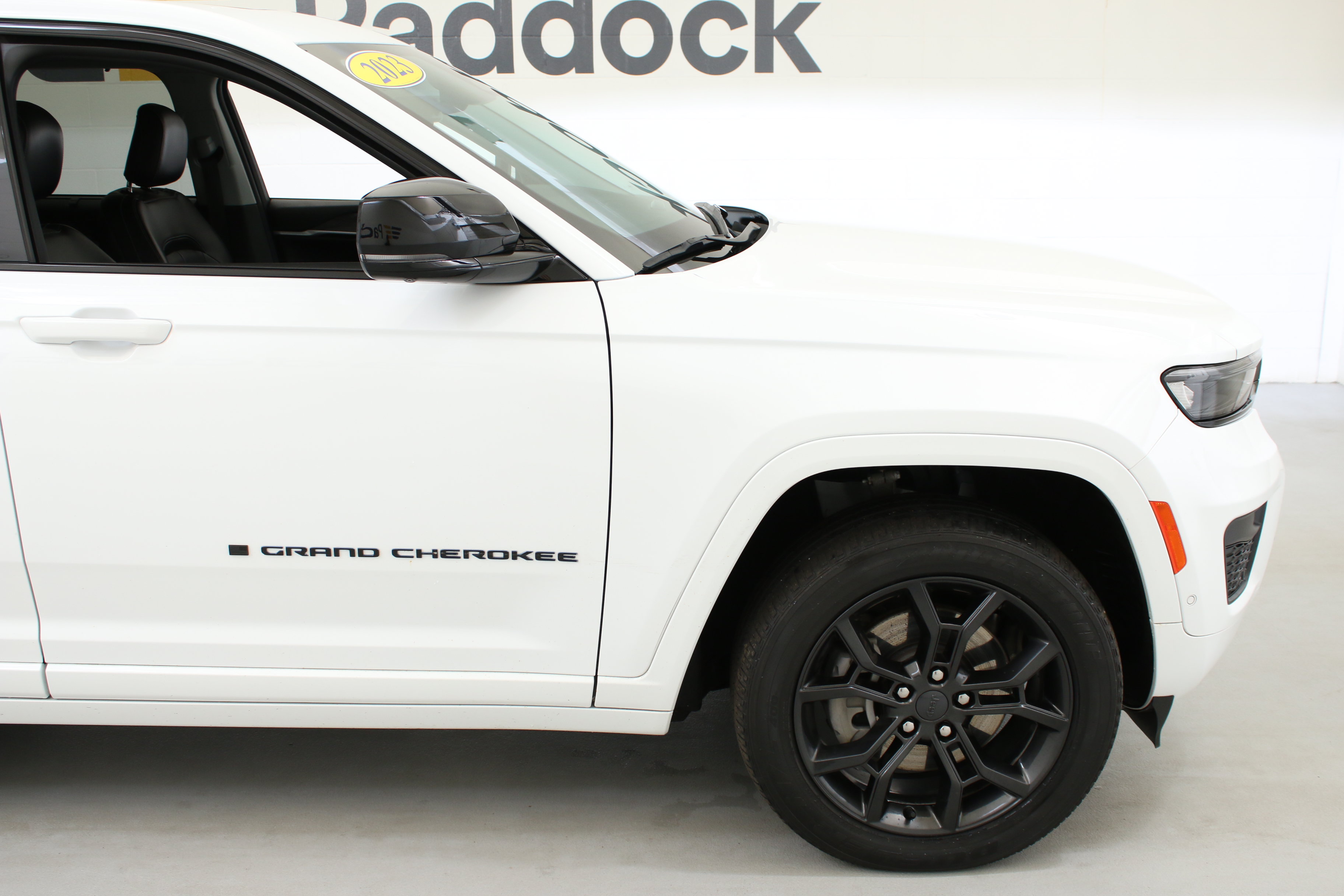 Used 2023 Jeep Grand Cherokee 30th Anniversary AWD/4WD image 14