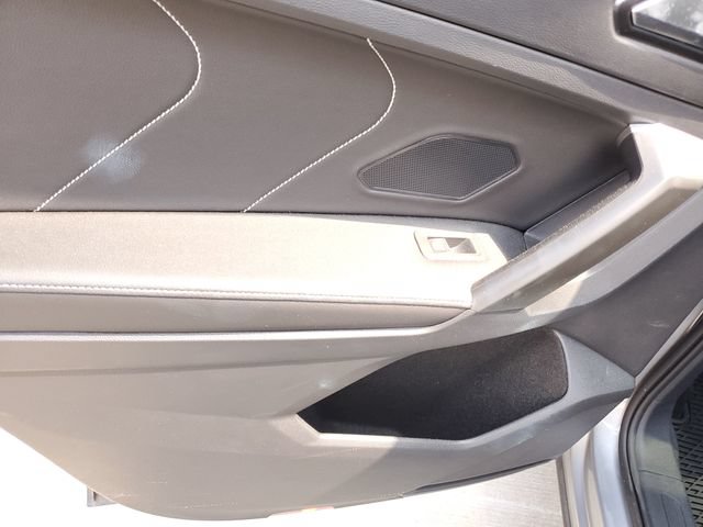 Certified 2024 Volkswagen Tiguan SE w/ Panoramic Sunroof Package AWD/4WD image 16