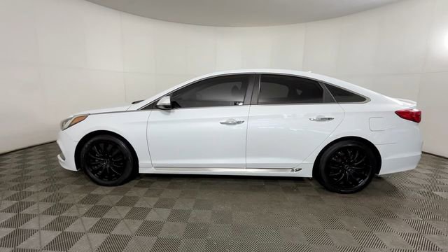 Used 2017 Hyundai Sonata Sport w/ Value Edition Package 02 FWD image 9