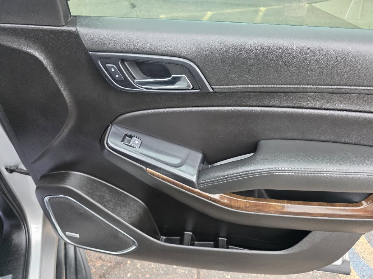 Used 2019 Chevrolet Tahoe LT RWD image 25