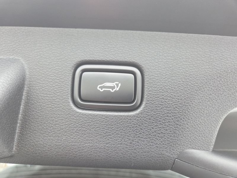 New 2026 Kia Sportage X-Line w/ X-Line Technology Package AWD/4WD image 12
