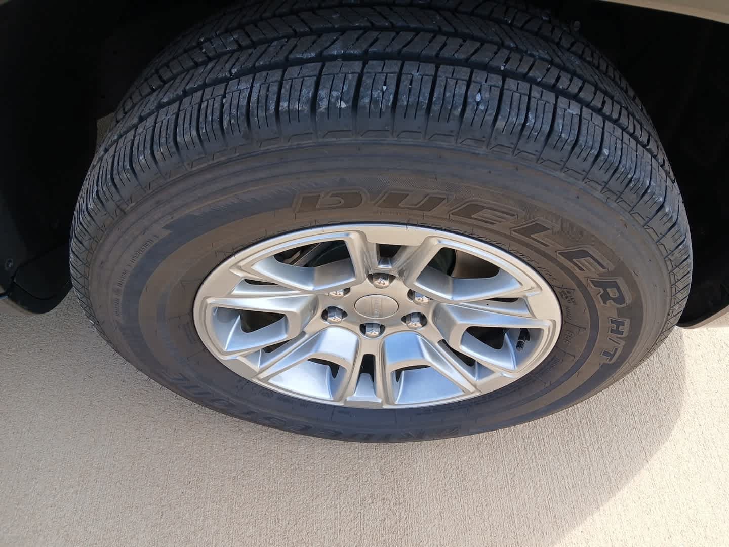 Used 2024 Jeep Wagoneer 4WD image 10