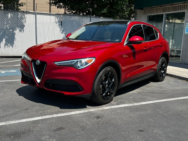 Used 2018 Alfa Romeo Stelvio Ti Lusso AWD/4WD image 3